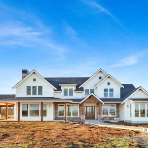 Contemporary Farmhouse 8000